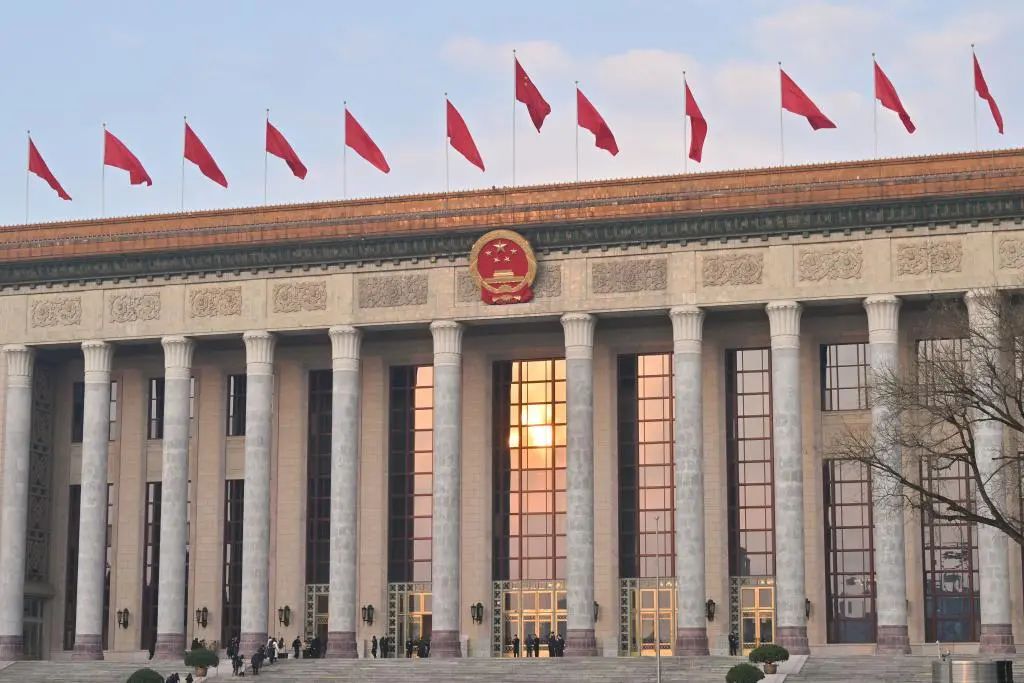 李強提到：新型儲能、“沙戈荒”、海上風(fēng)電